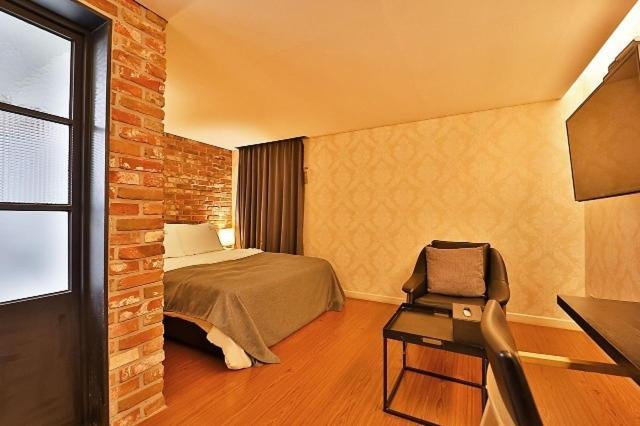 Songtan W Hotel Pyeongtaek Room photo