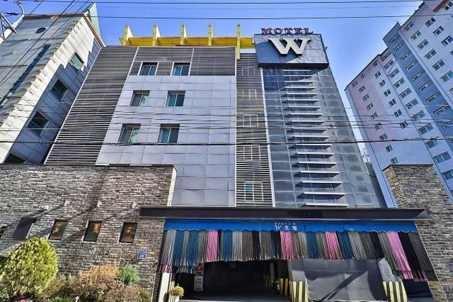 Songtan W Hotel Pyeongtaek Exterior photo